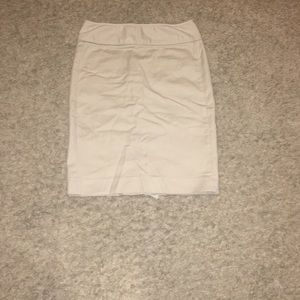 Gap pencil skirt